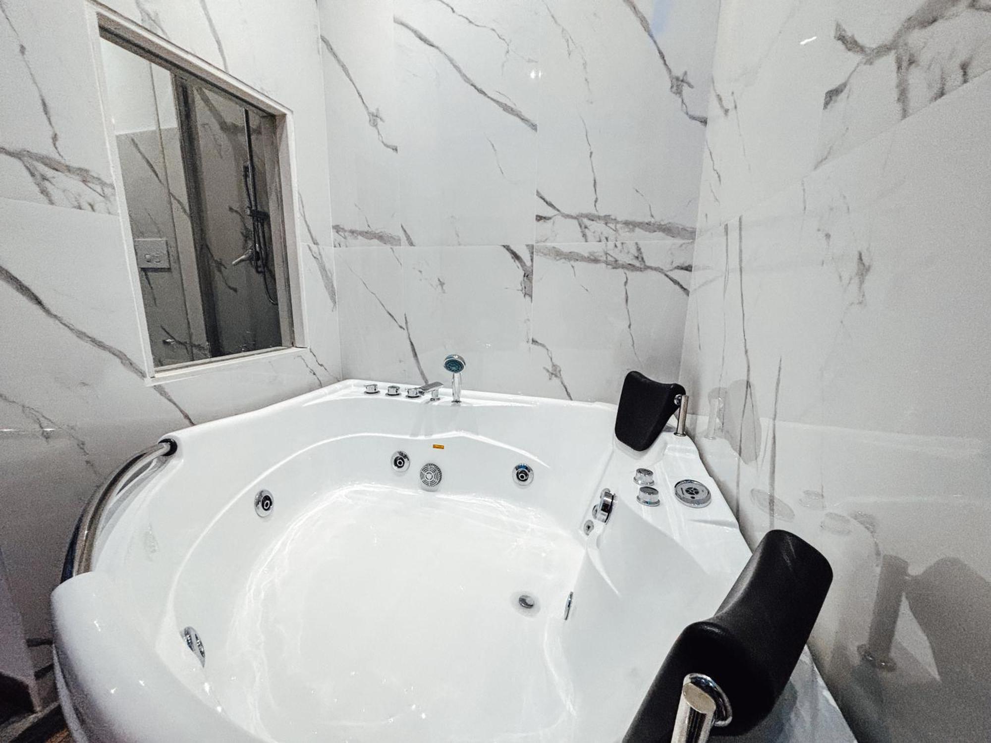 Matriosca Suites Rome Bagian luar foto